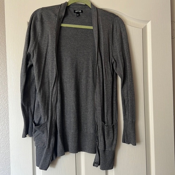 Gray zip up cardigan - Picture 1 of 3